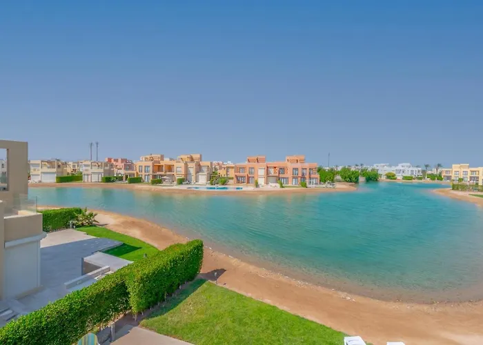 Elegant 4br In Tawila, Gouna. Private Pool, Lagoon Villa