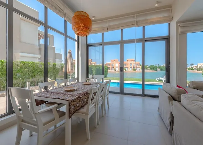 Elegant 4br In Tawila, Gouna. Private Pool, Lagoon Villa