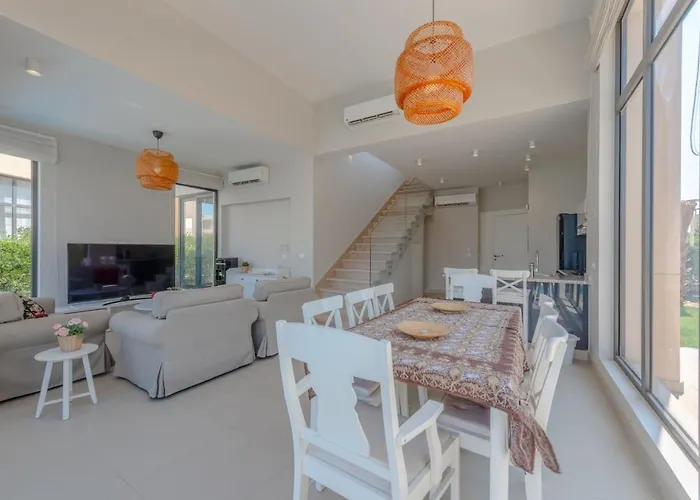 Elegant 4br In Tawila, Gouna. Private Pool, Lagoon Villa