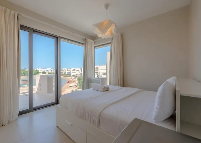Elegant 4br In Tawila, Gouna. Private Pool, Lagoon
