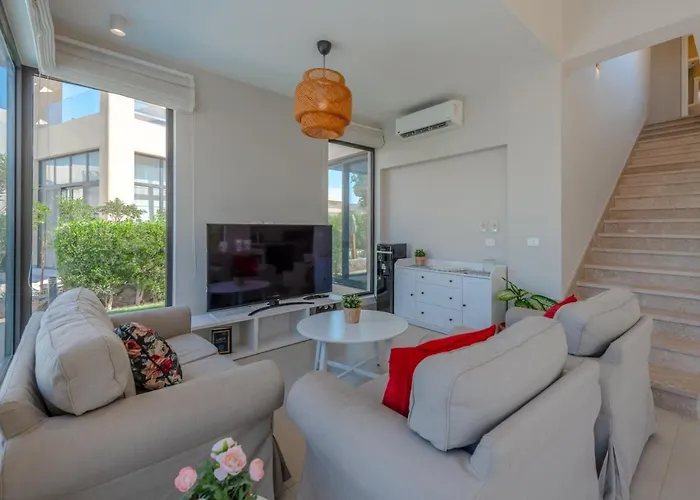 Villa Elegant 4br In Tawila, Gouna. Private Pool, Lagoon