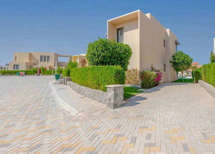 Elegant 4br In Tawila, Gouna. Private Pool, Lagoon